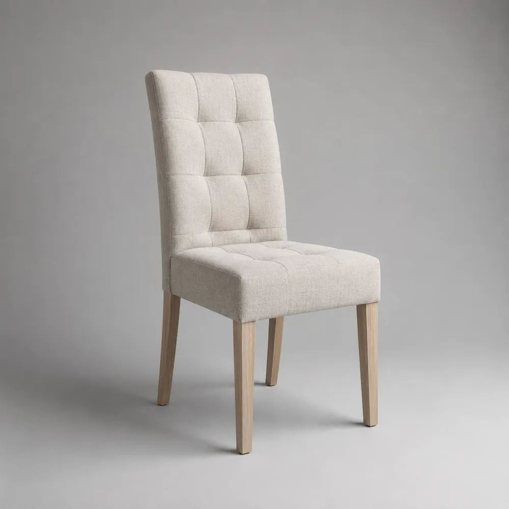 Gepolsterter Esszimmerstuhl mit Polyesterbezug und Massivholzbeinen, hohe rechteckige Rückenlehne, Beige/Natur, 45 × 56 × 96 cm